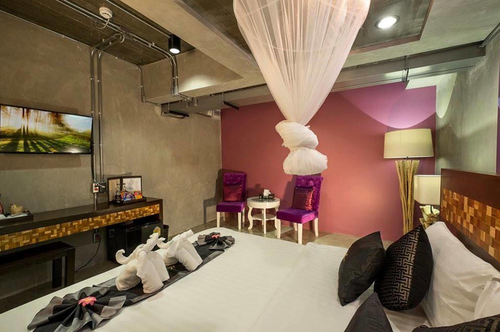 מלון צ'יאנג מאי Thapae Loft מראה חיצוני תמונה